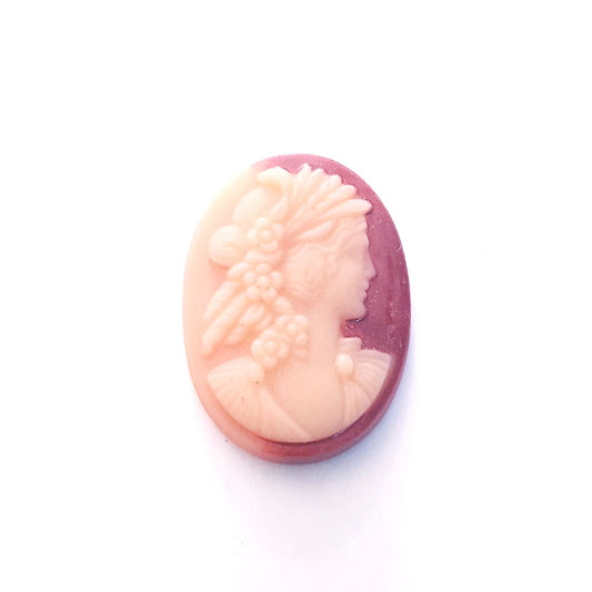 Cameo Glass Oval 25x18mm Greek Goddess Carnellian and Ivory