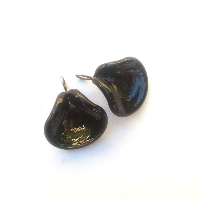 Oriental Handmade Glass Stamen Petal Black