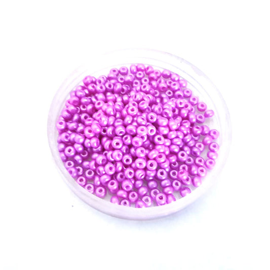 8 0 Czech Seed Bead Plum Matt Pearl