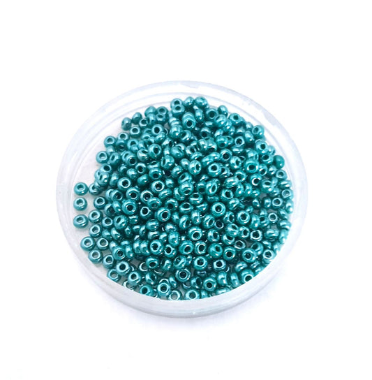 8 0 Czech Seed Bead Teal Opaque Lustred