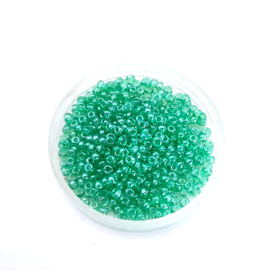 8 0 Czech Seed Bead Green Transparent Lustred