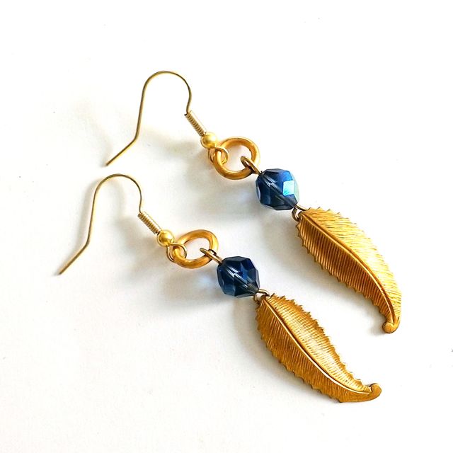 DIY Kit Earrings Vintage Leaves with Swarovski Crystal Montana AB