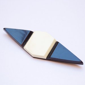 1980s Brooch Horn Bone Inlay Diamond