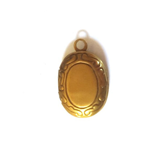Locket Hinged Oval Small Brass 10x14mm