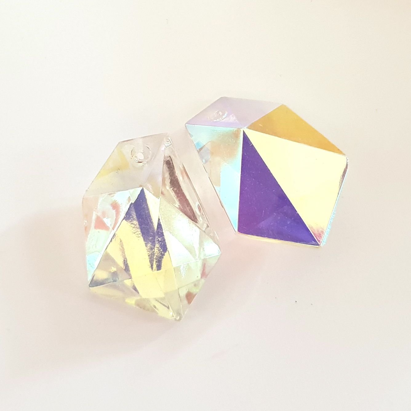 Machine Cut Convex Polygon Drop Aurora Borealis 35x25mm