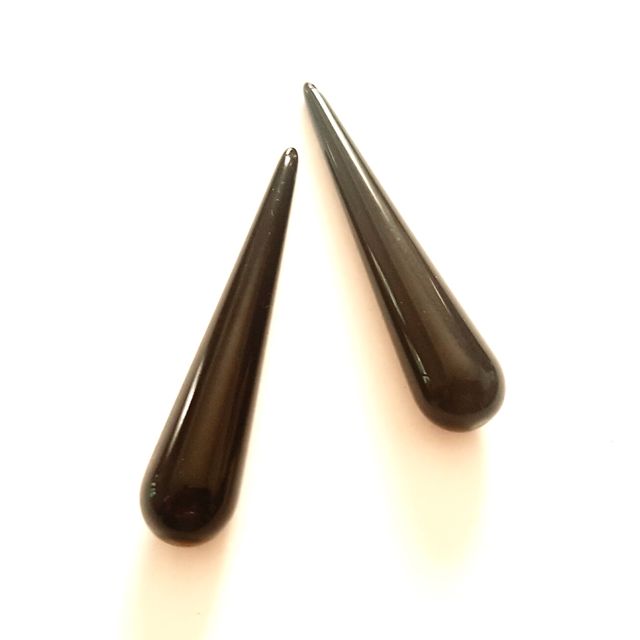 Lucite Drop Black 70x14mm