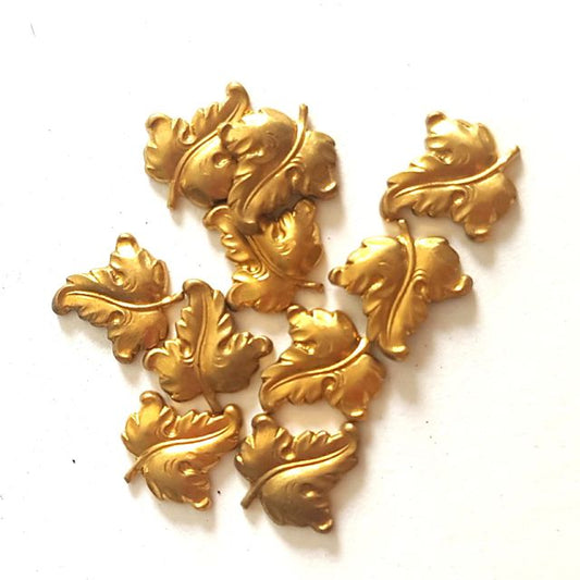 Leaf Small Right Brass Stamping 10mm