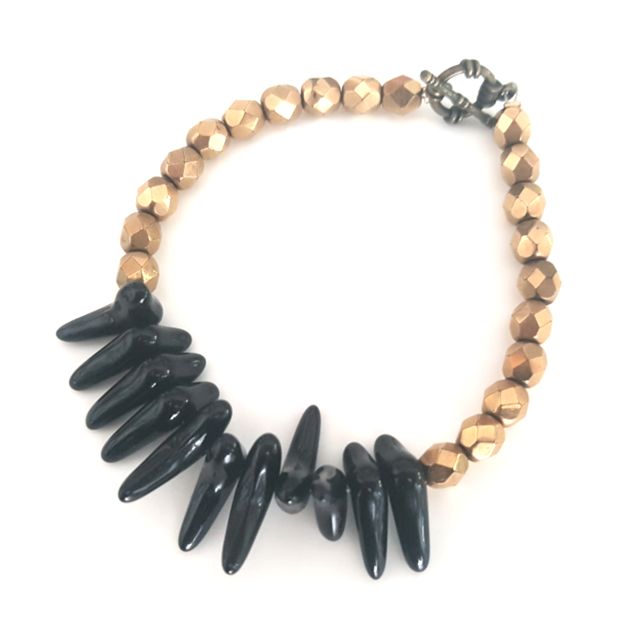 DIY Spikes Beaded Bracelet