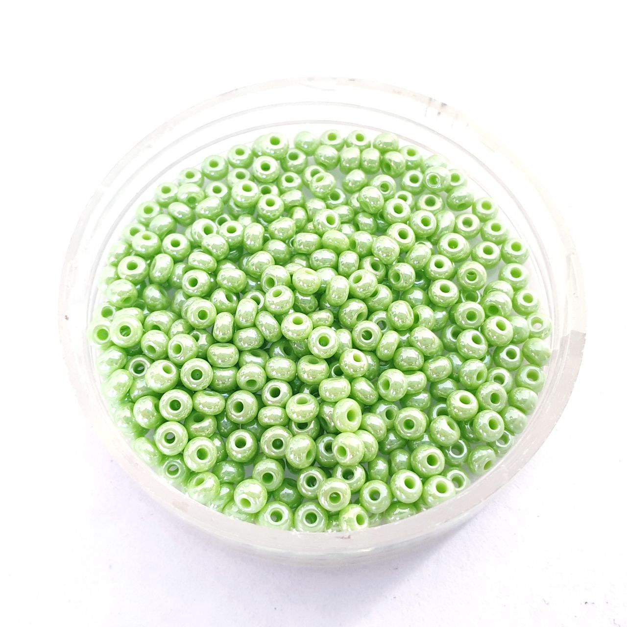 8 0 Czech Seed Bead Green - Lime Opaque Lustred