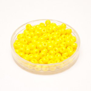 5 0 4.5mm Yellow Opaque Czech Seed Bead
