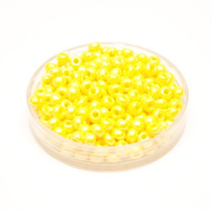 5 0 4.5mm Yellow Opaque Lustred Czech Seed Bead