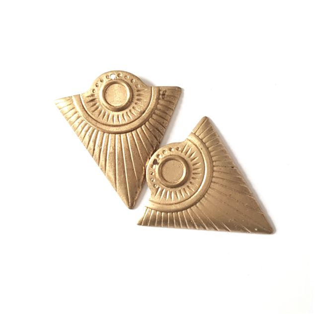 Deco Arrow Brass with 6mm Setting 35mm