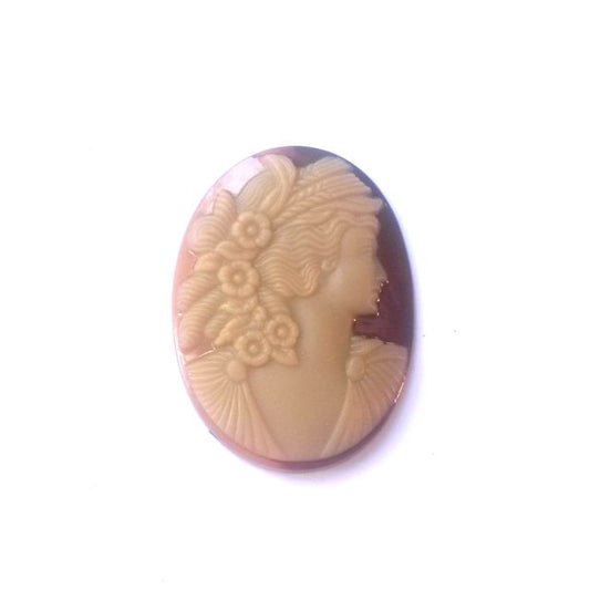 Cameo Glass Oval 40x30mm Greek Goddess Carnellian and Ivory