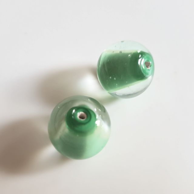Handmade Glass Sommerso Round 14mm Green Clear
